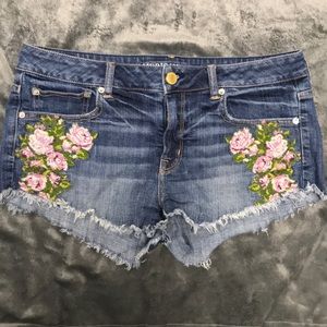American Eagle Shorts | Floral Short Shorts